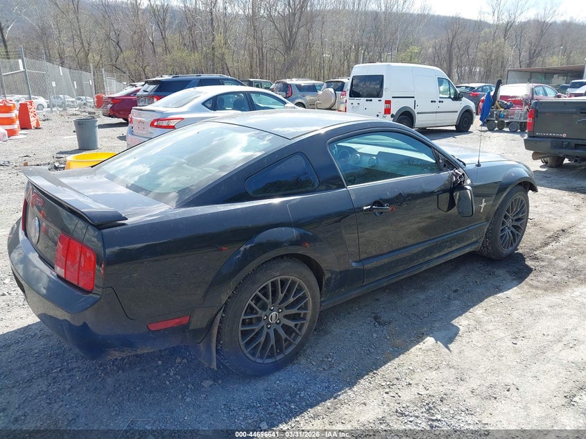 2006 Ford Mustang V6