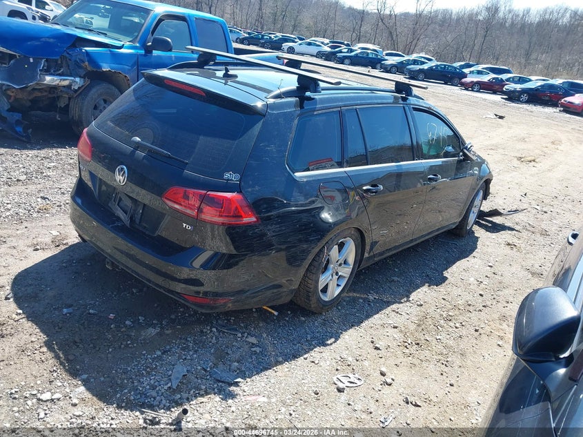 2015 Volkswagen Golf Sportwagen Tdi S 4-Door