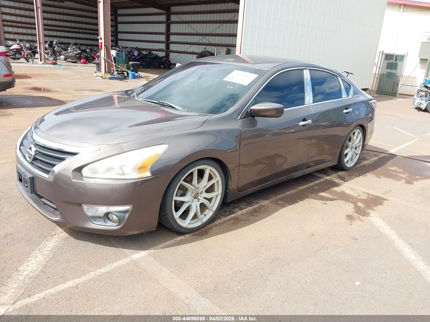 2015 NISSAN ALTIMA auction photo 2
