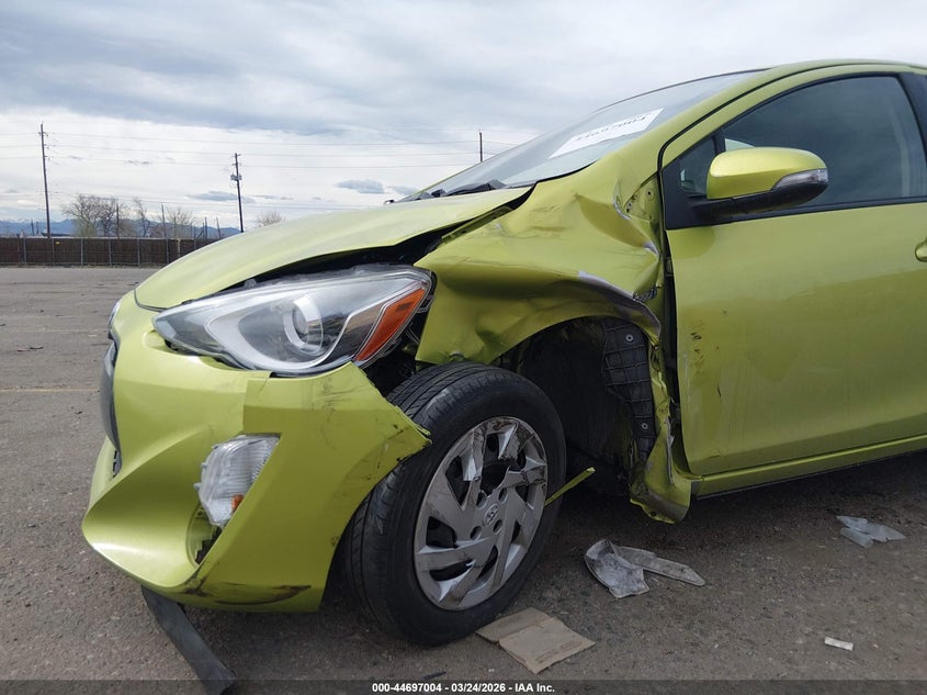 2015 Toyota Prius C Two VIN: JTDKDTB31F1112282 Lot: 44697004