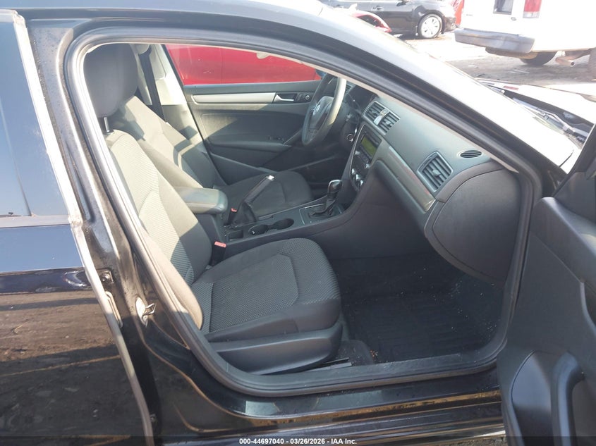 2012 Volkswagen Passat 2.5L S