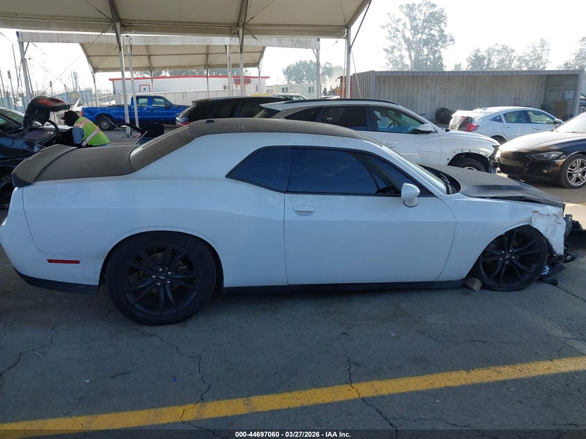 DODGE CHALLENGER - zdjęcie 13