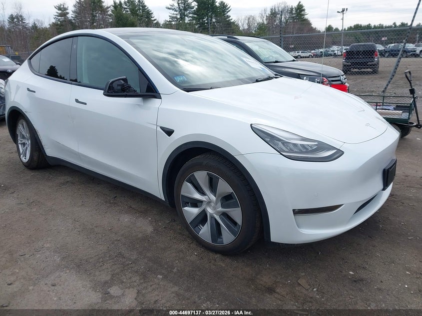 2022 Tesla Model Y Long Range Dual Motor All-Wheel Drive