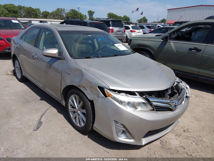 2013 Toyota Camry Hybrid Xle