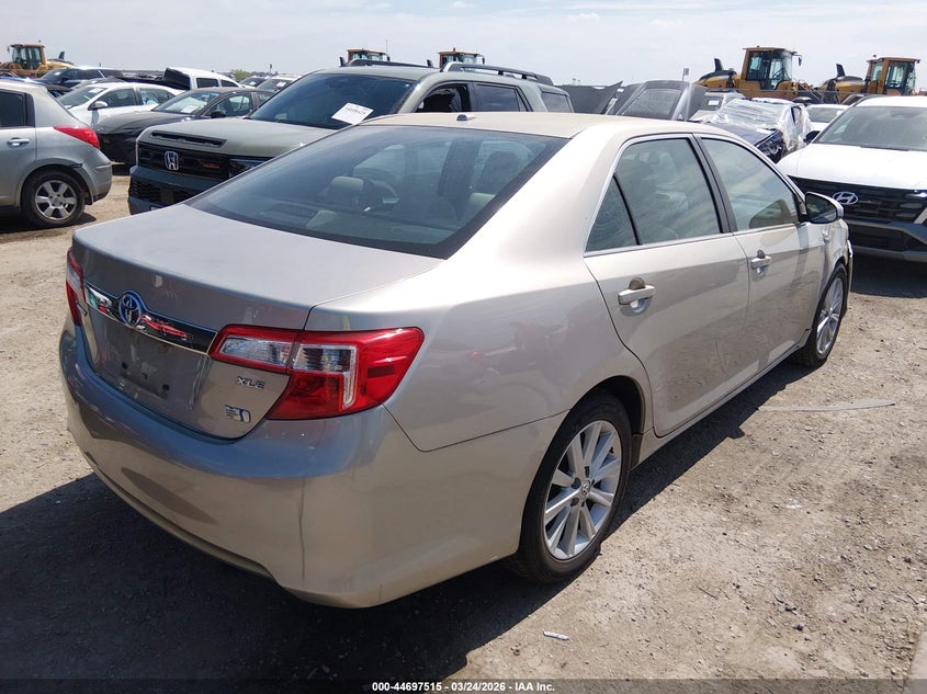 2013 Toyota Camry Hybrid Xle