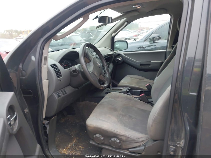 2011 Nissan Xterra S