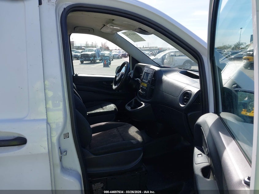 2016 Mercedes-Benz Metris