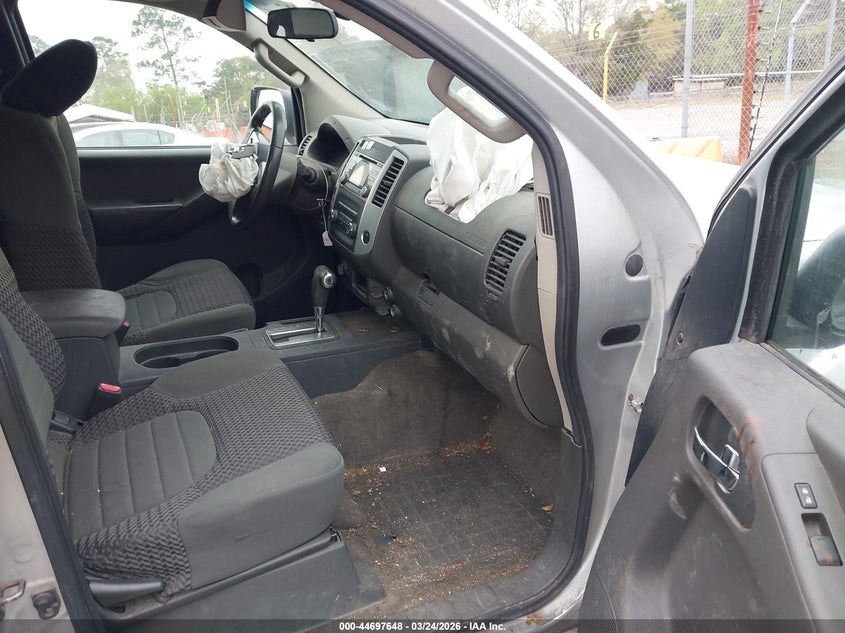 2013 Nissan Frontier Sv