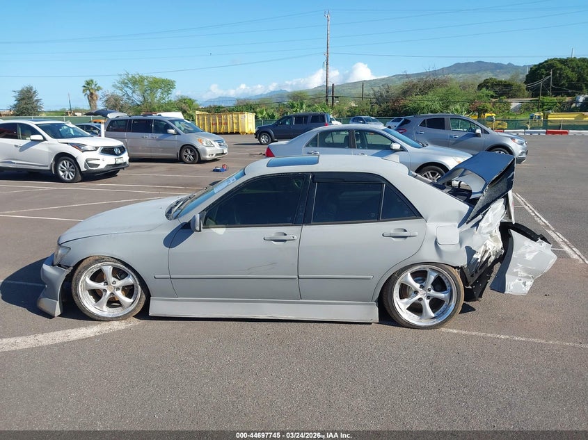 2001 Lexus Is 300 VIN: JTHBD182X10023486 Lot: 44697745