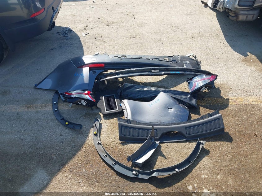 2018 Land Rover Discovery Sport Se VIN: SALCP2RX4JH758620 Lot: 44697923