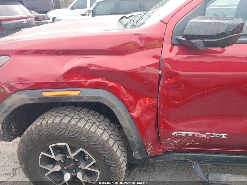 2024 GMC CANYON auction photo 6