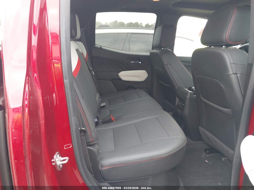 2024 GMC CANYON auction photo 8
