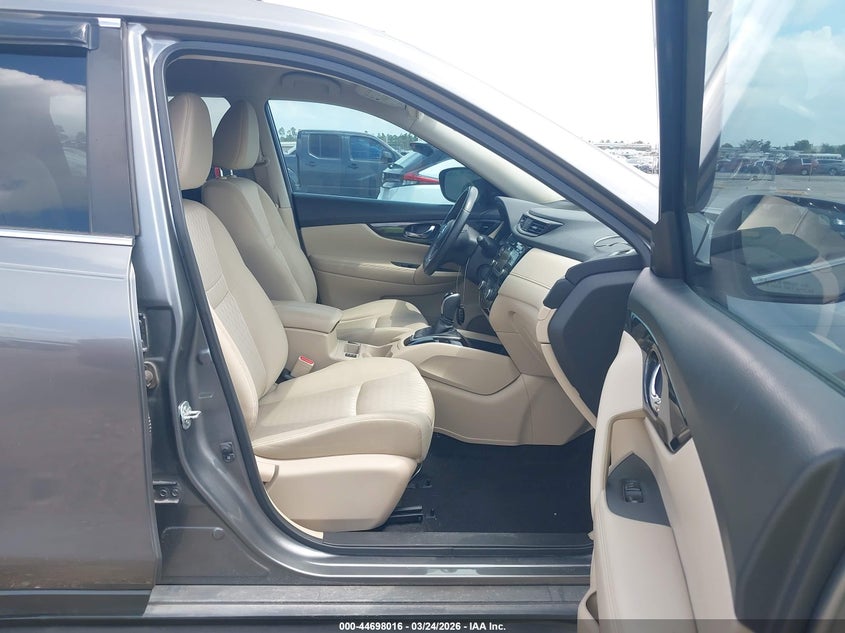 2017 NISSAN ROGUE SV — Photo 5