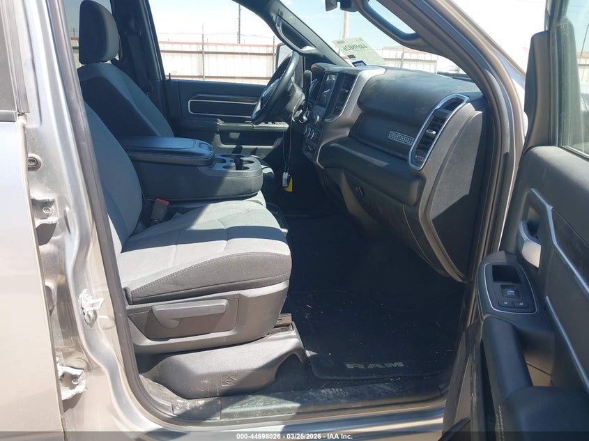 2024 Ram 2500 Big Horn 4X4 6'4 Box