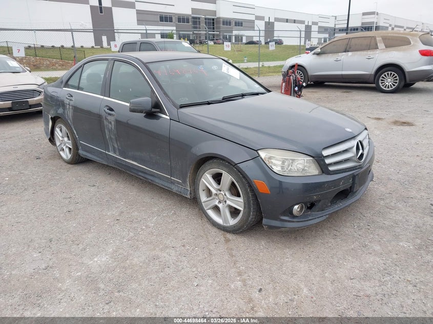 2010 Mercedes-Benz C 300 Sport