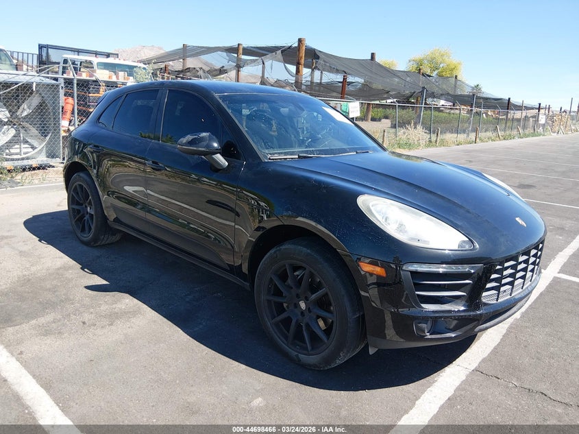 2015 Porsche Macan S