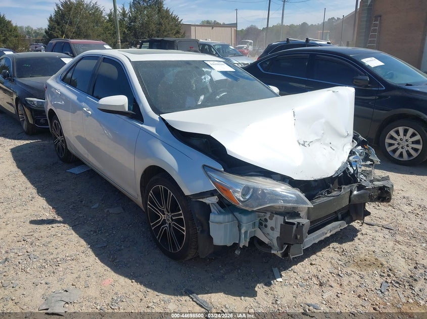2016 Toyota Camry Se