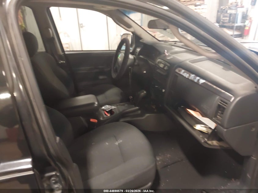 2004 Jeep Grand Cherokee Laredo