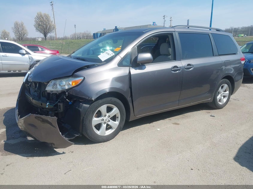 2011 Toyota Sienna Le V6