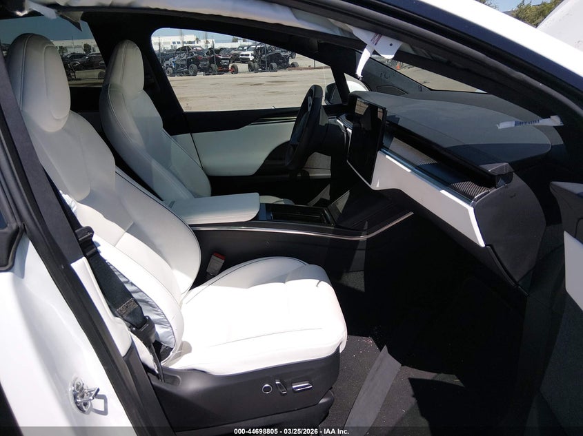 2022 Tesla Model X Plaid Tri Motor All-Wheel Drive