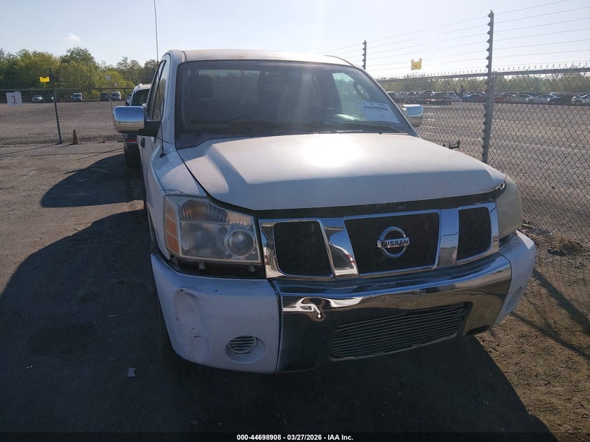 2008 NISSAN TITAN SE