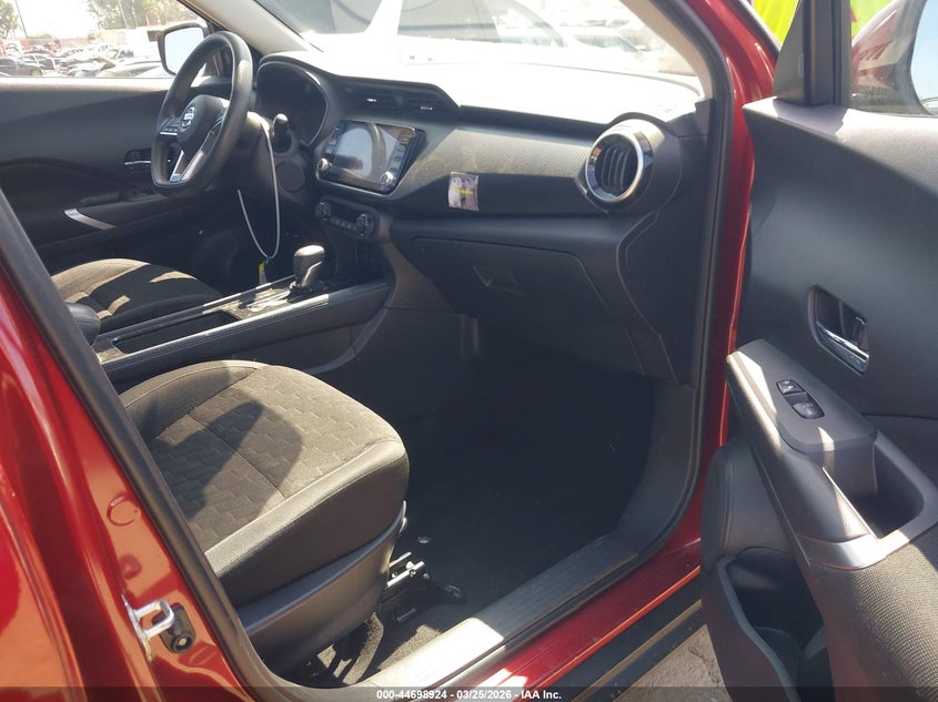 2021 Nissan Kicks Sv Xtronic Cvt