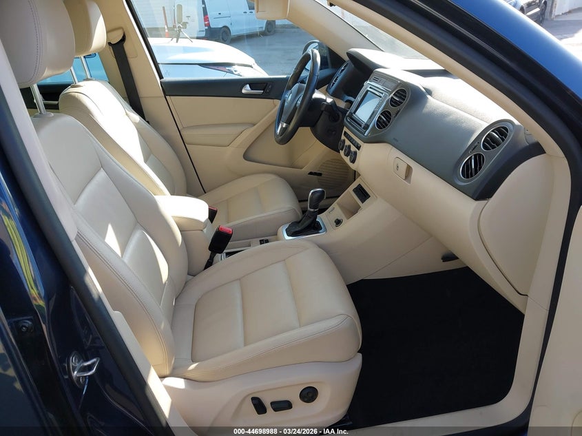 2016 Volkswagen Tiguan Sel