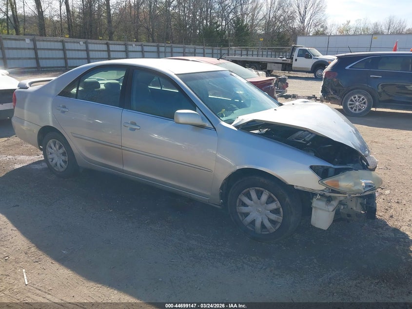 2005 Toyota Camry Le