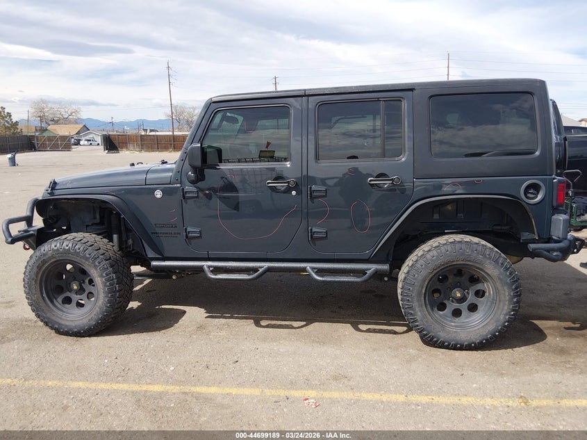 2016 Jeep Wrangler Unlimited - вигляд 14