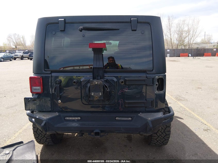 2016 Jeep Wrangler Unlimited - вигляд 16