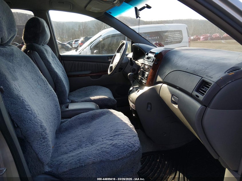 2004 Toyota Sienna Xle