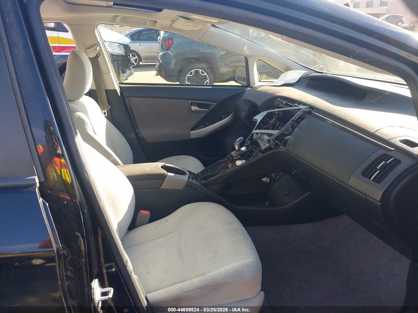 2015 Toyota Prius Three