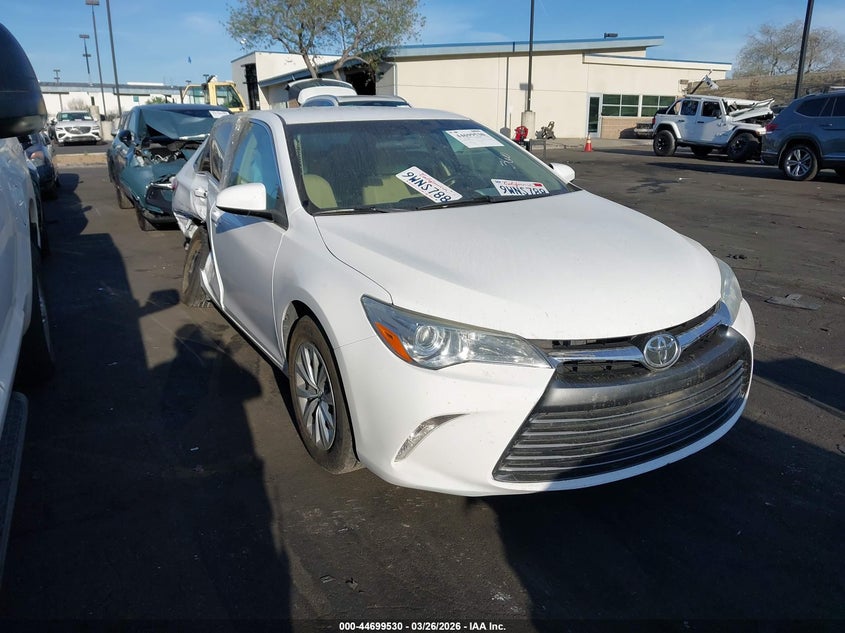 2016 Toyota Camry Le