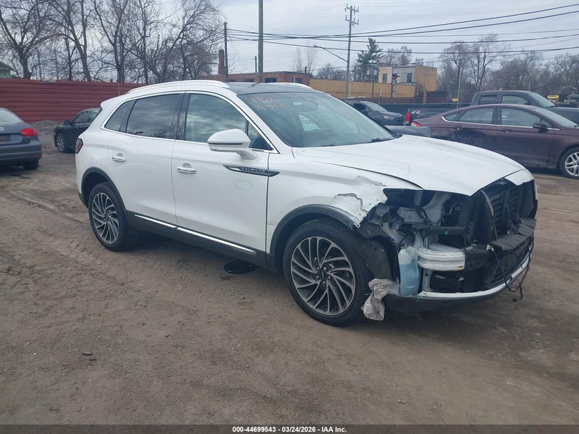 2020 Lincoln Nautilus Reserve