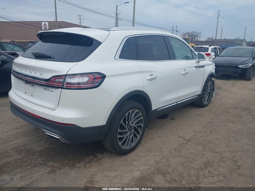 2020 Lincoln Nautilus Reserve