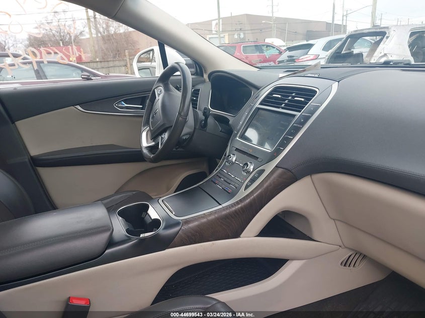 2020 Lincoln Nautilus Reserve