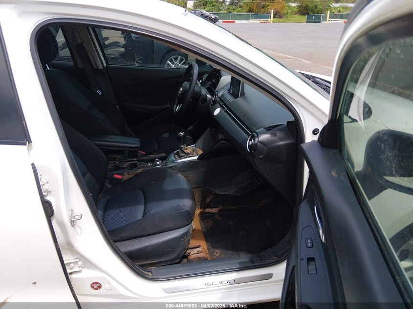 2016 SCION IA auction photo 5