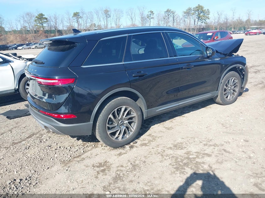 2022 Lincoln Corsair Standard