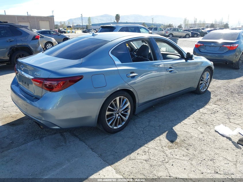 2018 Infiniti Q50 3.0T Luxe