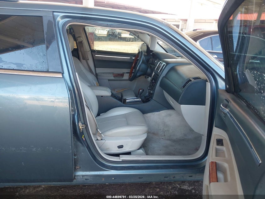 2005 Chrysler 300 Touring