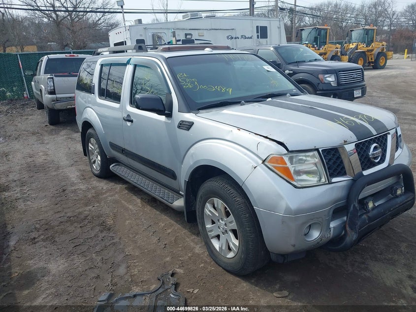 2007 Nissan Pathfinder Le