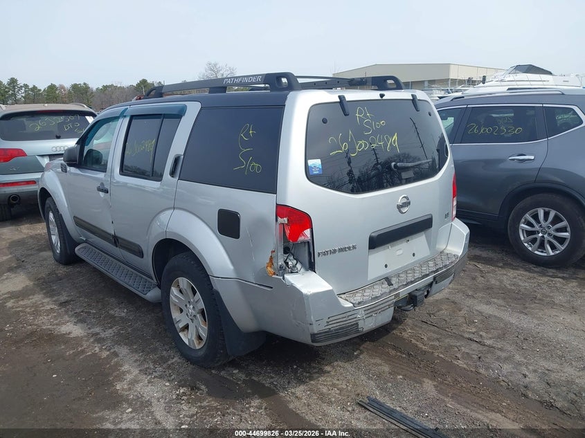 2007 Nissan Pathfinder Le