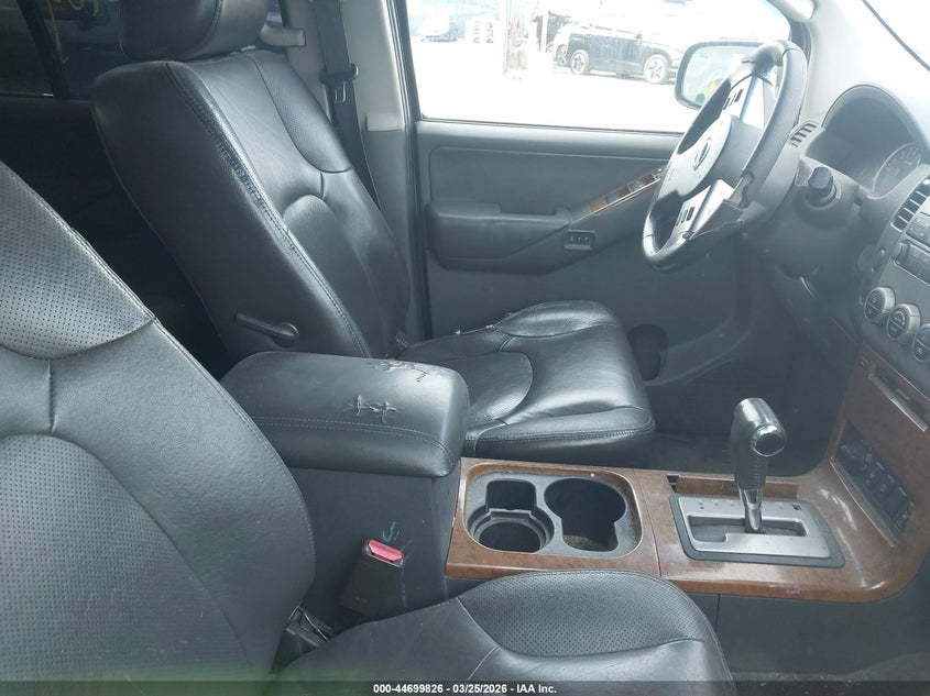 2007 Nissan Pathfinder Le