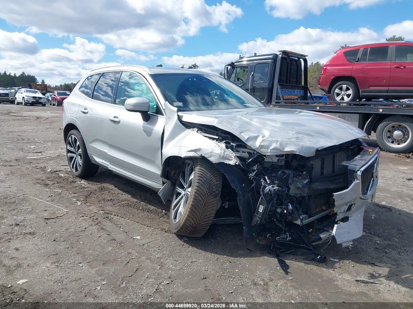 2023 Volvo Xc60 Recharge Plug-In Hybrid T8 Ultimate Bright Theme