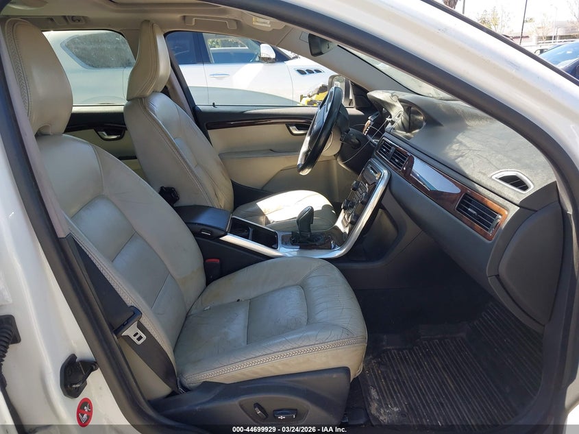 2013 Volvo Xc70 3.2/3.2 Premier/3.2 Premier Plus/3.2L Platinum