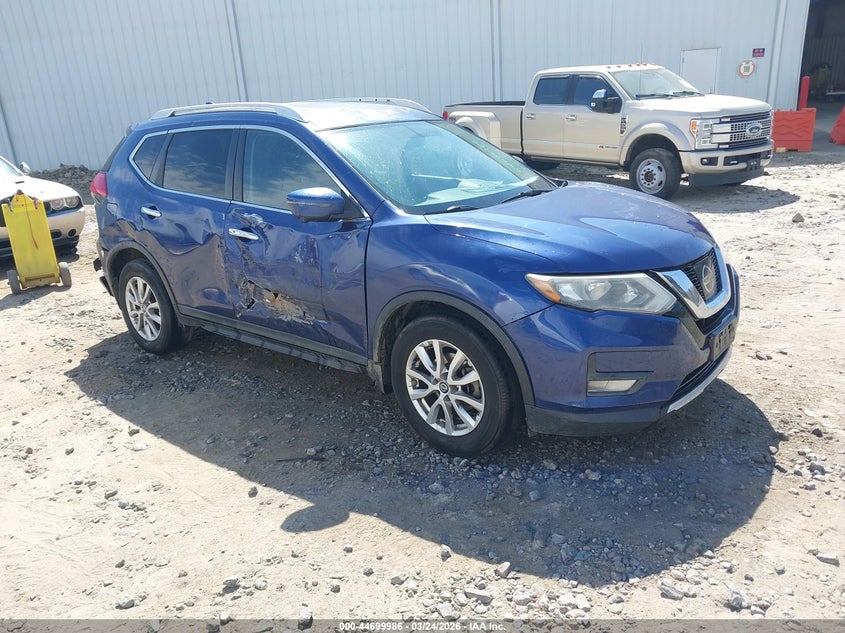 2017 Nissan Rogue Sv