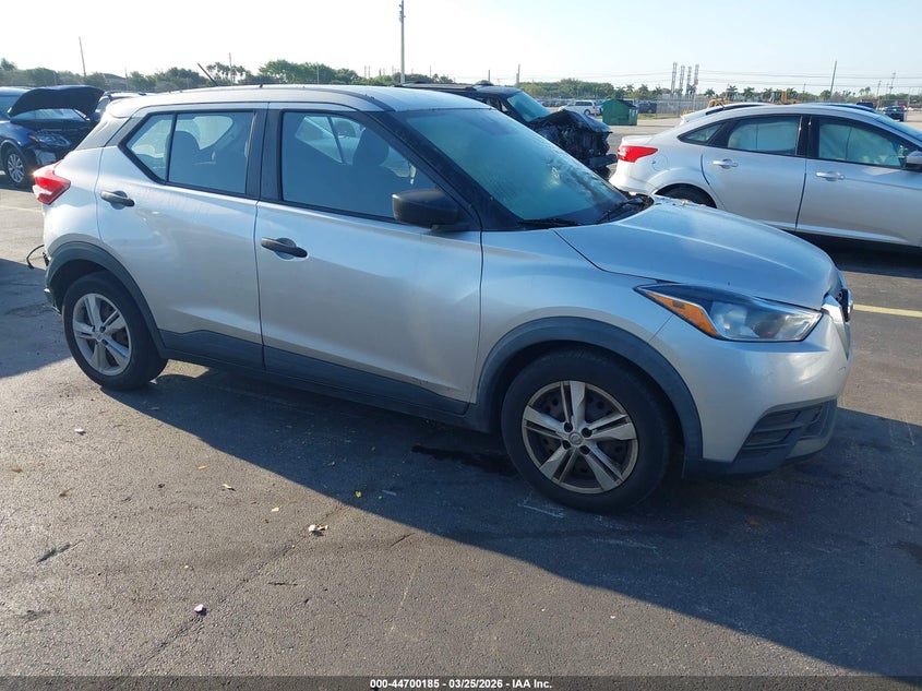 2020 Nissan Kicks S Xtronic Cvt