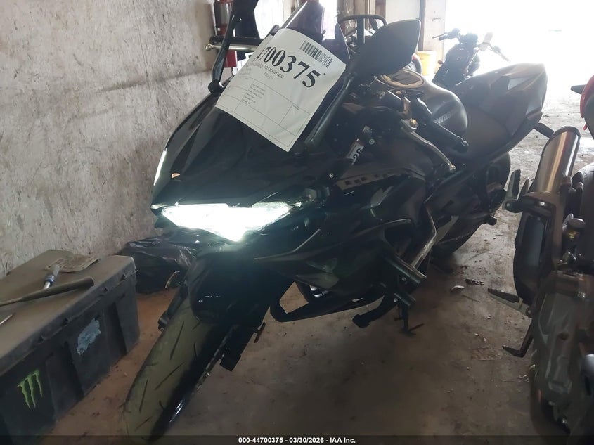 2024 Kawasaki Ex650 R