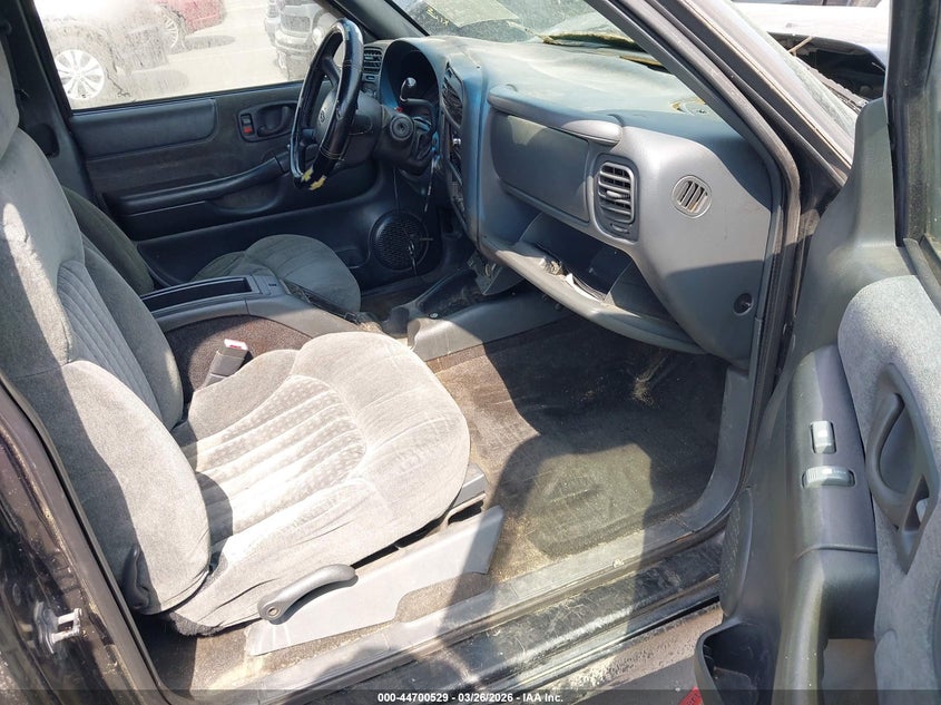 2002 Chevrolet S-10 Ls