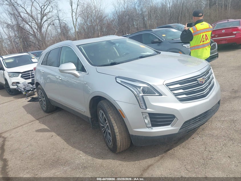 2017 CADILLAC XT5 LUXURY